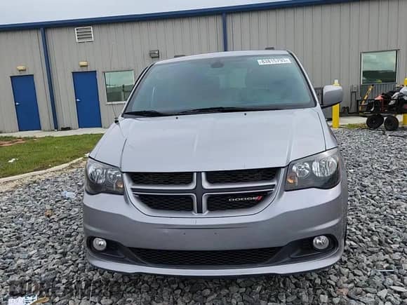 2019 Dodge Grand Caravan GT z VIN 2C4RDGEG0KR619992, wystawiony jako Copart lot #83815795 z przebiegiem 58 913 mil mil oraz Nie do naprawy • Non repairable. Historia ofert i sprzedaży dostępna na DreamBid. Obrazek 14.