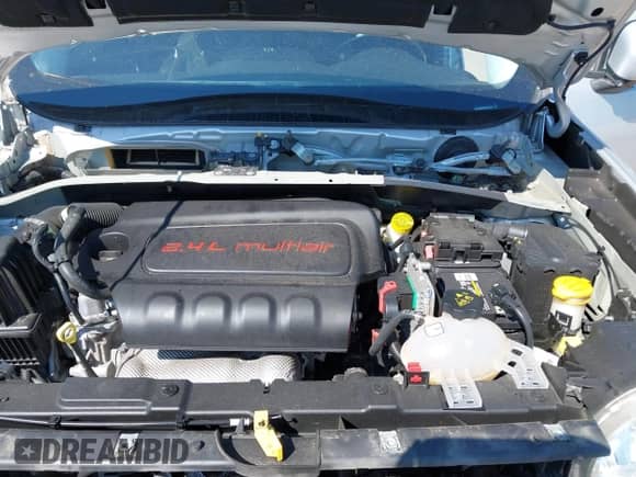 2017 Jeep Renegade Latitude z VIN ZACCJABB9HPG50241, wystawiony jako IAAI lot #42807253 z przebiegiem 61 067 mil mil oraz . Historia ofert i sprzedaży dostępna na DreamBid. Obrazek 10.