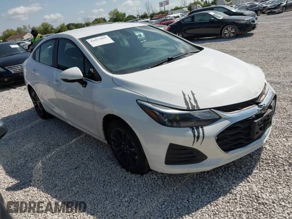 2019 Chevrolet Cruze LT с VIN 1G1BE5SM4K7124203, выставлен на аукционе IAAI как лот 43053005 с пробегом 152 253 миль миль и . История ставок и продаж доступна на DreamBid. Изображение 1.