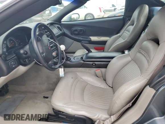 2003 Chevrolet Corvette с VIN 1G1YY32G435115868, выставлен на аукционе Copart как лот 66184084 с пробегом 35 102 миль миль и Чистый • Clean title. История ставок и продаж доступна на DreamBid. Изображение 7.