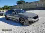 2022 BMW 5 Series 540i с VIN WBA53BJ06NWX50396, выставлен на аукционе Copart как лот 48248105 с пробегом 26 683 миль миль и Списание • Salvage title. История ставок и продаж доступна на DreamBid. Изображение 4.