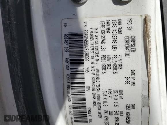 1997 Dodge Caravan SE z VIN 2B4GP45R0VR138396, wystawiony jako Copart lot #50249145 z przebiegiem Nie podano mil oraz Czysty tytuł • Clean title. Historia ofert i sprzedaży dostępna na DreamBid. Obrazek 13.