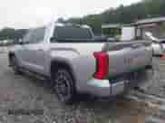 2024 Toyota Tundra Limited z VIN 5TFJA5DB2RX216804, wystawiony jako IAAI lot #42913960 z przebiegiem 13 394 mil mil oraz . Historia ofert i sprzedaży dostępna na DreamBid. Obrazek 3.