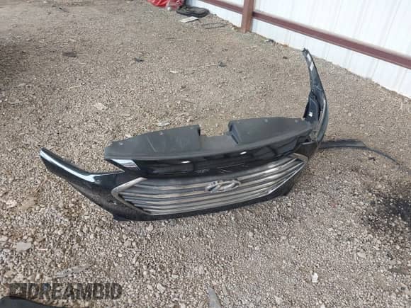 2017 Hyundai Elantra Limited with VIN KMHD84LF4HU312923, listed as a IAAI auction lot 43054943 with 109,624 mi miles and . Bid and sale history available at DreamBid. Image 12.