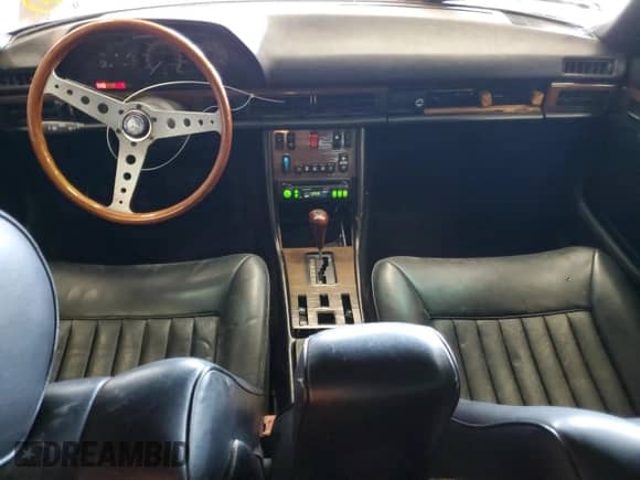 1982 Mercedes-Benz 300 SD с VIN WDBCB20A4CB029598, выставлен на аукционе Copart как лот 62216365 с пробегом 189 932 миль миль и Чистый • Clean title. История ставок и продаж доступна на DreamBid. Изображение 8.