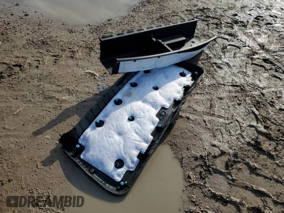 2024 Hyundai Santa Fe Calligraphy с VIN 5NMP54GL5RH054303, выставлен на аукционе Copart как лот 88338075 с пробегом 4 428 миль миль и Списание • Salvage title. История ставок и продаж доступна на DreamBid. Изображение 13.