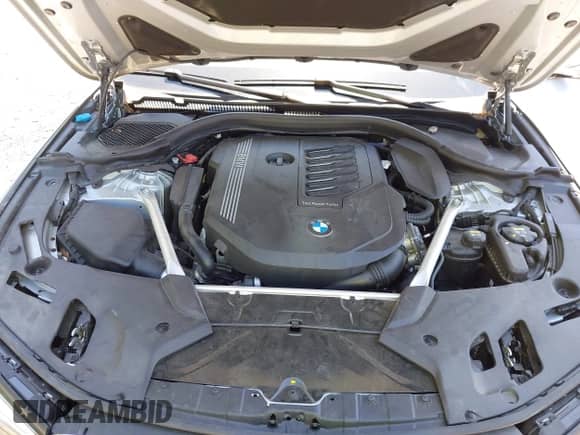 2021 BMW 5 Series 540i с VIN WBA53BJ08MWX28446, выставлен на аукционе IAAI как лот 42200893 с пробегом 20 725 миль миль и . История ставок и продаж доступна на DreamBid. Изображение 10.