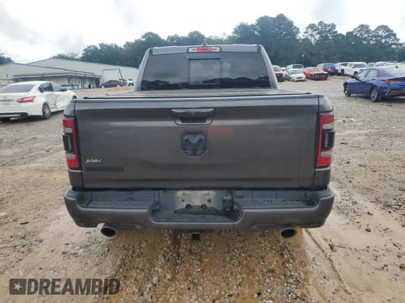 2021 Ram 1500 Big Horn z VIN 1C6RREFT5MN684216, wystawiony jako Copart lot #70732315 z przebiegiem 76 077 mil mil oraz Szkoda całkowita • Salvage title. Historia ofert i sprzedaży dostępna na DreamBid. Obrazek 6.