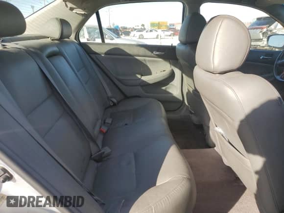 2005 Honda Accord с VIN JHMCN36455C004284, выставлен на аукционе Copart как лот 86327405 с пробегом 177 928 миль миль и Списание • Salvage title. История ставок и продаж доступна на DreamBid. Изображение 10.