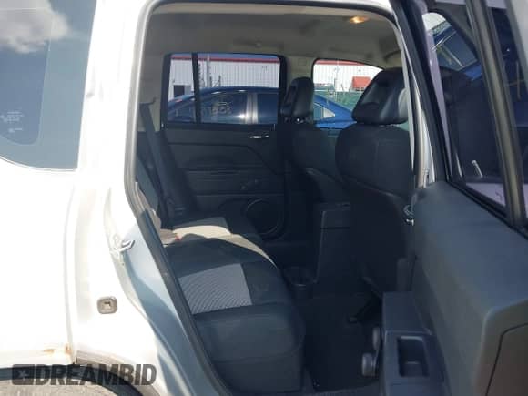 2008 Jeep Compass Sport с VIN 1J8FT47008D789312, выставлен на аукционе IAAI как лот 42984269 с пробегом 125 557 миль миль и . История ставок и продаж доступна на DreamBid. Изображение 8.