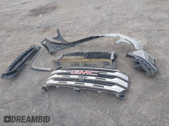 2024 GMC Sierra 1500 SLE with VIN 1GTUUBED1RZ120282, listed as a IAAI auction lot 42236278 with Not provided miles and . Bid and sale history available at DreamBid. Image 12.