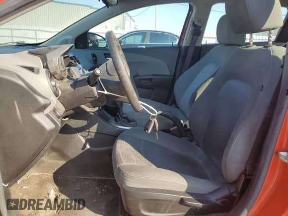 2012 Chevrolet Sonic LS with VIN 1G1JB6SH3C4186904, listed as a Copart auction lot 46889725 with 106,585 mi miles and Clean title. Bid and sale history available at DreamBid. Image 7.