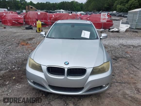 2009 BMW 3 Series 328i with VIN WBAPH73569A175459, listed as a IAAI auction lot 42446577 with 188,345 mi miles and . Bid and sale history available at DreamBid. Image 12.