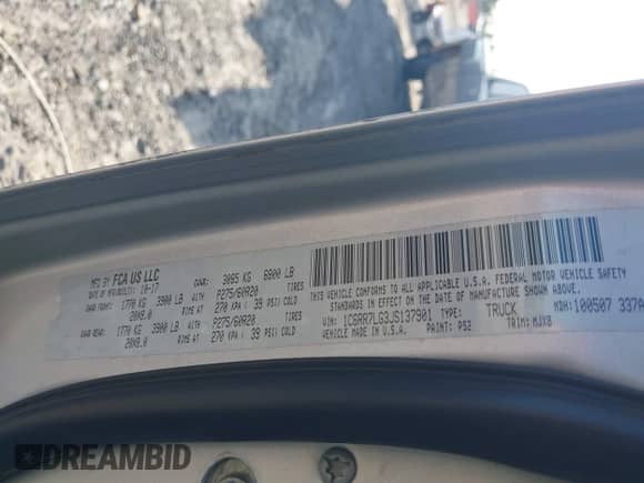 2018 Ram 1500 Big Horn z VIN 1C6RR7LG3JS137901, wystawiony jako IAAI lot #42541095 z przebiegiem 119 128 mil mil oraz . Historia ofert i sprzedaży dostępna na DreamBid. Obrazek 9.