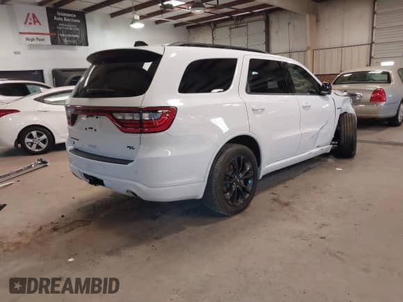 2025 Dodge Durango R/T Plus with VIN 1C4SDJCT1SC503496, listed as a IAAI auction lot 41277307 with 1,339 mi miles and . Bid and sale history available at DreamBid. Image 4.