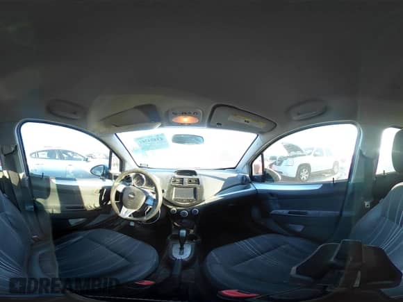 2015 Chevrolet Spark LT z VIN KL8CD6S93FC715984, wystawiony jako IAAI lot #43454315 z przebiegiem 111 126 mil mil oraz . Historia ofert i sprzedaży dostępna na DreamBid. Obrazek 18.