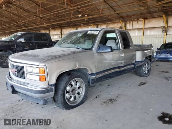 1998 GMC Sierra 1500 с VIN 2GTEC19R2W1558384, выставлен на аукционе Copart как лот 84510914 с пробегом 140 032 миль миль и Списание • Salvage title. История ставок и продаж доступна на DreamBid. Изображение 1.