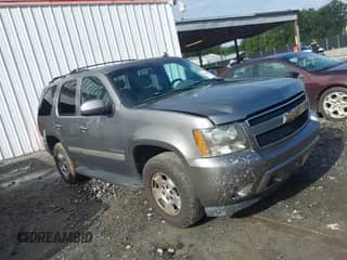 2008 Chevrolet Tahoe 1LT с VIN 1GNFC13098R177454, выставлен на аукционе IAAI как лот 42933483 с пробегом 205 995 миль миль и . История ставок и продаж доступна на DreamBid. Изображение 1.