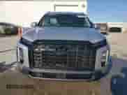 2025 Hyundai Palisade SEL with VIN KM8R2DGE8SU931461, listed as a Copart auction lot 69835635 with 9,576 mi miles and Clean title. Bid and sale history available at DreamBid. Image 5.