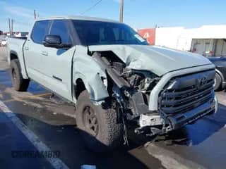 2024 Toyota Tundra Limited z VIN 5TFWA5DB2RX132777, wystawiony jako IAAI lot #41250886 z przebiegiem 24 162 mil mil oraz . Historia ofert i sprzedaży dostępna na DreamBid. Obrazek 1.