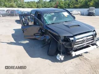 2009 Toyota Tacoma with VIN 3TMLU42N89M024168, listed as a IAAI auction lot 43211916 with 92,294 mi miles and . Bid and sale history available at DreamBid. Image 1.