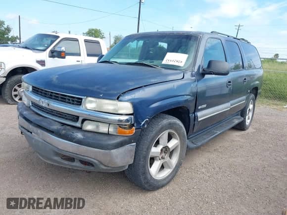 2000 Chevrolet Suburban LS with VIN 3GNEC16TXYG132122, listed as a IAAI auction lot 42821932 with 209,969 mi miles and . Bid and sale history available at DreamBid. Image 2.