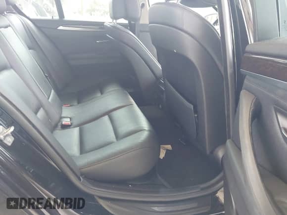 2011 BMW 5 Series 528i z VIN WBAFR1C5XBC743373, wystawiony jako IAAI lot #43347509 z przebiegiem 225 911 mil mil oraz . Historia ofert i sprzedaży dostępna na DreamBid. Obrazek 8.