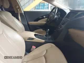 2013 Hyundai Azera z VIN KMHFH4JG6DA245483, wystawiony jako IAAI lot #43536359 z przebiegiem 163 921 mil mil oraz . Historia ofert i sprzedaży dostępna na DreamBid. Obrazek 5.