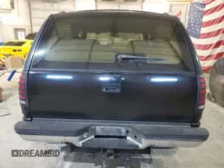 1993 Chevrolet Blazer с VIN 1GNEK18K0PJ334777, выставлен на аукционе Copart как лот 74383033 с пробегом 276 617 миль миль и Списание • Salvage title. История ставок и продаж доступна на DreamBid. Изображение 6.