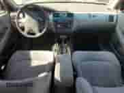 1998 Honda Accord LX z VIN 1HGCG5649WA196508, wystawiony jako Copart lot #80170035 z przebiegiem Nie podano mil oraz Czysty tytuł • Clean title. Historia ofert i sprzedaży dostępna na DreamBid. Obrazek 8.