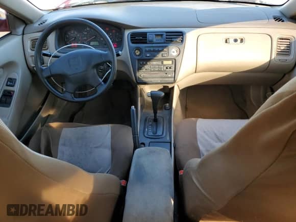 1999 Honda Accord LX z VIN 1HGCG3247XA014932, wystawiony jako Copart lot #55132755 z przebiegiem 177 253 mil mil oraz Szkoda całkowita • Salvage title. Historia ofert i sprzedaży dostępna na DreamBid. Obrazek 8.