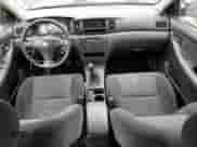 2003 Toyota Corolla CE z VIN 1NXBR32E43Z035870, wystawiony jako Copart lot #86801905 z przebiegiem 162 701 mil mil oraz Szkoda całkowita • Salvage title. Historia ofert i sprzedaży dostępna na DreamBid. Obrazek 8.