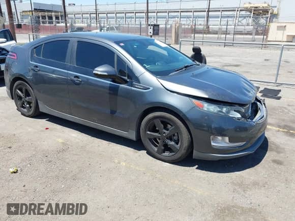 2013 Chevrolet Volt with VIN 1G1RE6E49DU106512, listed as a IAAI auction lot 42920120 with 121,700 mi miles and . Bid and sale history available at DreamBid. Image 1.