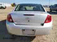 2005 Chevrolet Cobalt LS с VIN 1G1AL52F157670352, выставлен на аукционе Copart как лот 70179725 с пробегом Не указан миль и Списание • Salvage title. История ставок и продаж доступна на DreamBid. Изображение 6.