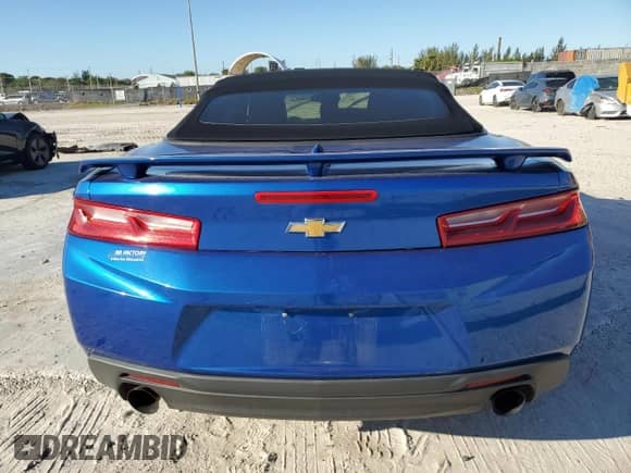 2017 Chevrolet Camaro 1LT z VIN 1G1FB3DXXH0156404, wystawiony jako Copart lot #43862664 z przebiegiem 96 475 mil mil oraz . Historia ofert i sprzedaży dostępna na DreamBid. Obrazek 6.
