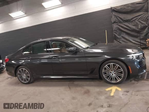 2019 BMW 5 Series 530i xDrive with VIN WBAJA7C57KWW45999, listed as a IAAI auction lot 42540573 with 42,463 mi miles and . Bid and sale history available at DreamBid. Image 13.