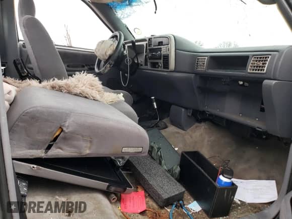 1997 Dodge 1500 with VIN 1B7HF16Z6VJ582930, listed as a Copart auction lot 45927864 with 165,482 mi miles and Salvage title. Bid and sale history available at DreamBid. Image 10.