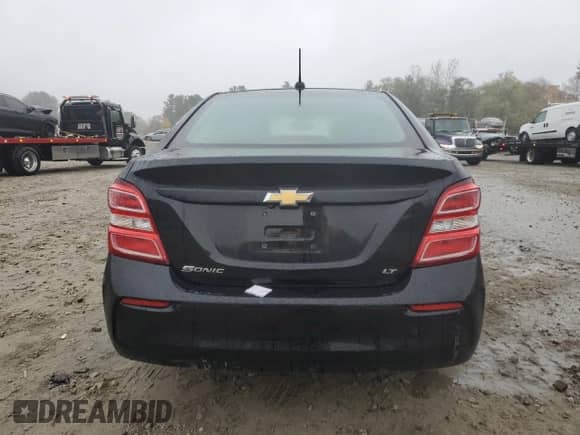 2018 Chevrolet Sonic LT with VIN 1G1JD5SG3J4100239, listed as a Copart auction lot 90578905 with 72,543 mi miles and Salvage title. Bid and sale history available at DreamBid. Image 6.