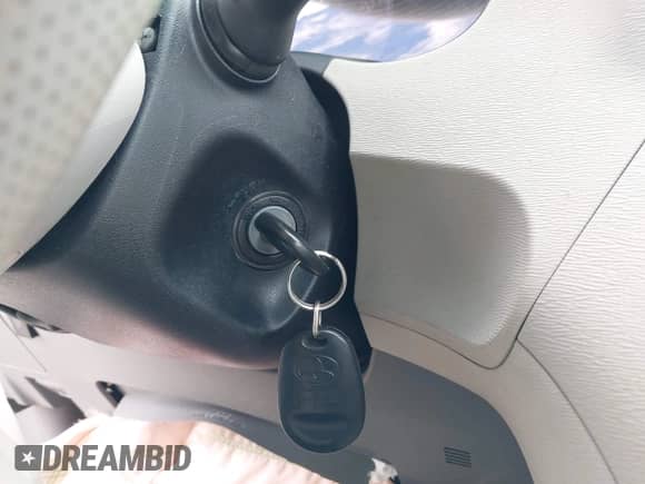 2013 Toyota Sienna XLE AAS with VIN 5TDYK3DC8DS357402, listed as a IAAI auction lot 42975584 with 175,883 mi miles and . Bid and sale history available at DreamBid. Image 11.