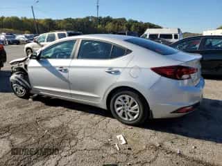 2019 Hyundai Elantra SE z VIN KMHD74LF2KU876483, wystawiony jako Copart lot #87072505 z przebiegiem 135 114 mil mil oraz Szkoda całkowita • Salvage title. Historia ofert i sprzedaży dostępna na DreamBid. Obrazek 2.
