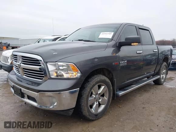 2018 Ram 1500 Big Horn с VIN 1C6RR7LM6JS246875, выставлен на аукционе IAAI как лот 41942345 с пробегом 135 592 миль миль и . История ставок и продаж доступна на DreamBid. Изображение 2.
