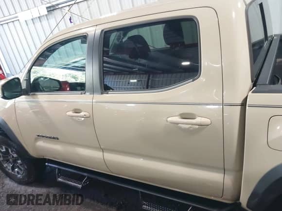 2019 Toyota Tacoma SR с VIN 3TMCZ5AN4KM210028, выставлен на аукционе IAAI как лот 43248744 с пробегом 54 047 миль миль и . История ставок и продаж доступна на DreamBid. Изображение 15.
