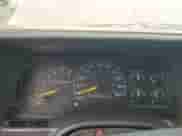 1998 Chevrolet Silverado 2500 с VIN 1GCGK29R0WE209238, выставлен на аукционе Copart как лот 65289165 с пробегом 141 791 миль миль и Списание • Salvage title. История ставок и продаж доступна на DreamBid. Изображение 9.