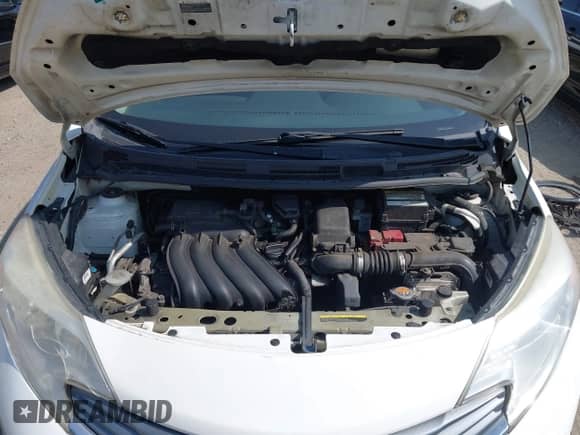 2015 Nissan Note SV z VIN 3N1CE2CP9FL397340, wystawiony jako IAAI lot #42982235 z przebiegiem 156 556 mil mil oraz . Historia ofert i sprzedaży dostępna na DreamBid. Obrazek 10.