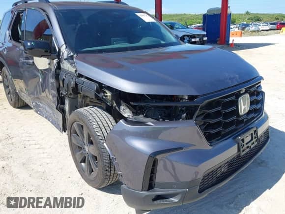 2025 Honda Pilot Black Edition с VIN 5FNYG1H93SB044182, выставлен на аукционе IAAI как лот 42997767 с пробегом 6 351 миль миль и . История ставок и продаж доступна на DreamBid. Изображение 6.