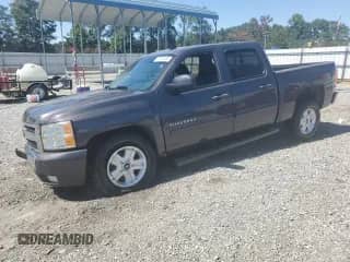 2011 Chevrolet Silverado 1500 LT with VIN 1GCPKSE33BF169792, listed as a Copart auction lot 70684065 with 167,584 mi miles and Salvage title. Bid and sale history available at DreamBid. Image 1.