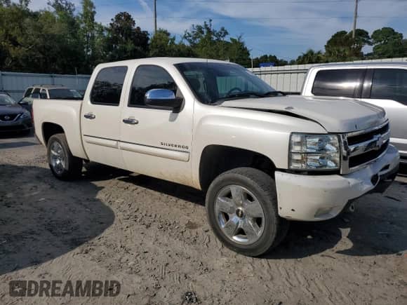2011 Chevrolet Silverado 1500 LTZ с VIN 3GCPCTE03BG153437, выставлен на аукционе Copart как лот 70487895 с пробегом 136 251 миль миль и Списание • Salvage title. История ставок и продаж доступна на DreamBid. Изображение 4.