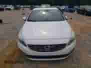 2015 Volvo S60 T5 Drive-E Platinum с VIN YV140MFM0F2355504, выставлен на аукционе Copart как лот 60310125 с пробегом 93 375 миль миль и Списание • Salvage title. История ставок и продаж доступна на DreamBid. Изображение 5.