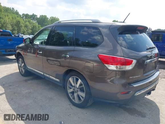 2015 Nissan Pathfinder SL с VIN 5N1AR2MMXFC612115, выставлен на аукционе IAAI как лот 42959820 с пробегом 121 624 миль миль и . История ставок и продаж доступна на DreamBid. Изображение 3.