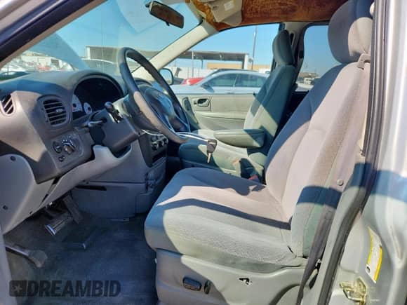 2005 Dodge Caravan SE z VIN 1D4GP24R85B362476, wystawiony jako Copart lot #86501275 z przebiegiem 190 216 mil mil oraz Szkoda całkowita • Salvage title. Historia ofert i sprzedaży dostępna na DreamBid. Obrazek 7.